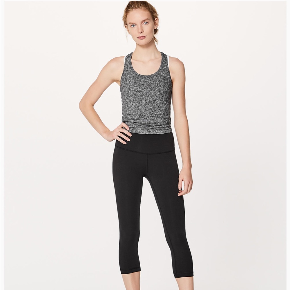 Lululemon black Wonder Under “21